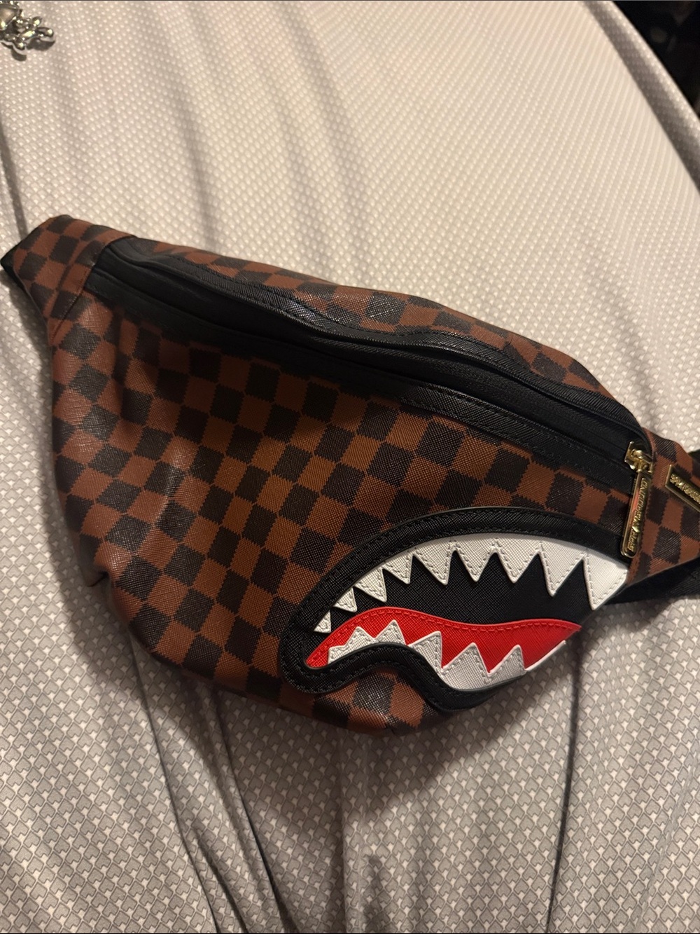 Sprayground limited edition private jet shark club crossbody